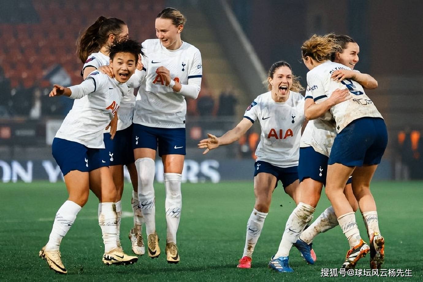 东欧球员在国际球坛取得佳绩，备受瞩目