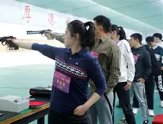 包含瑞典射击选手心如明镜，稳扎稳打获胜的词条